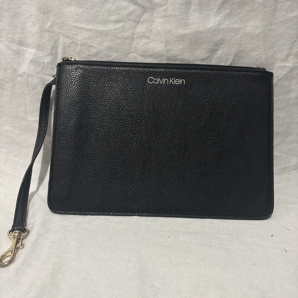 CALVIN KLEIN - BLACK LEATHER WRISTLET CLUTCH PURSE Fast Shipping
